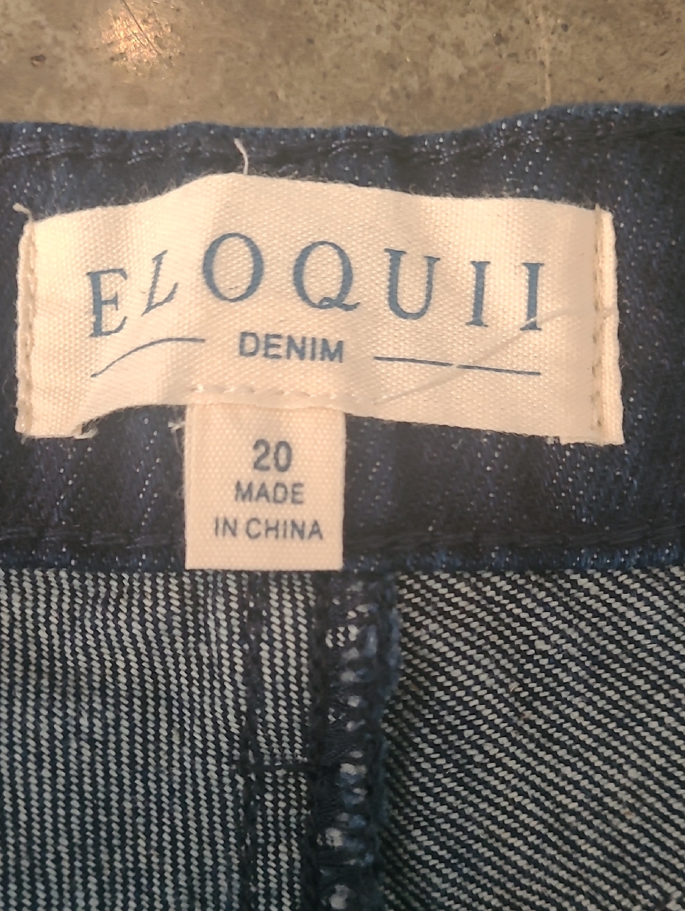 NWT ELOQUII PETAL SHAPE OPEN SIDE JEANS - Picture 8 of 12